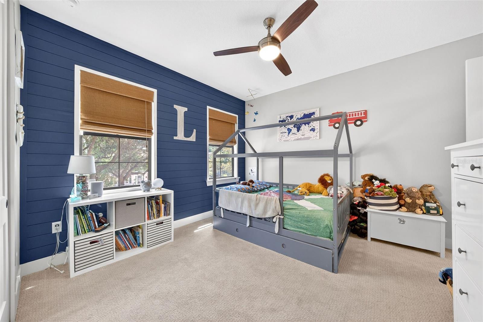 Image 38 of 61 For 427 Raehn Street