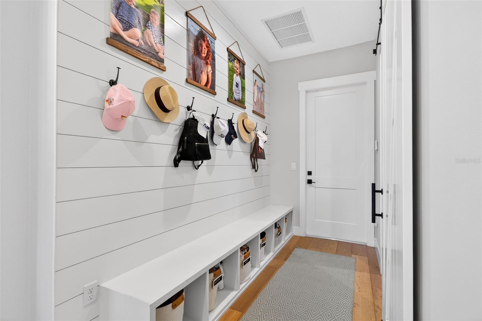 Image 49 of 61 For 427 Raehn Street