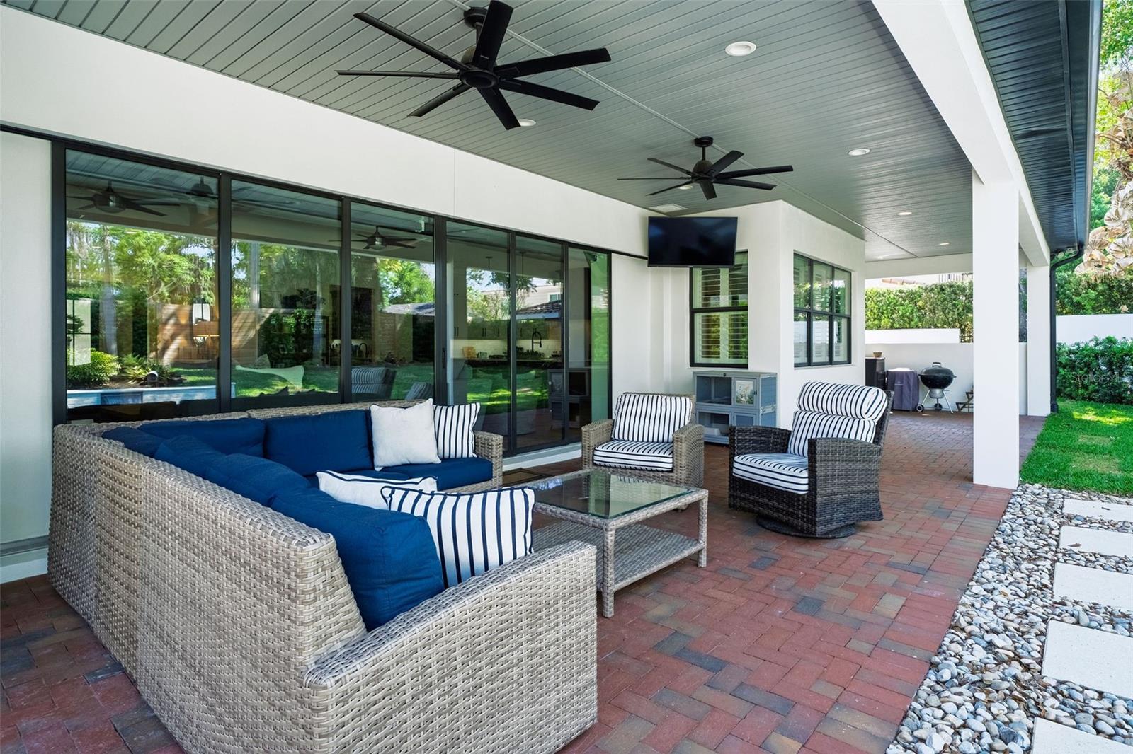 Image 54 of 61 For 427 Raehn Street