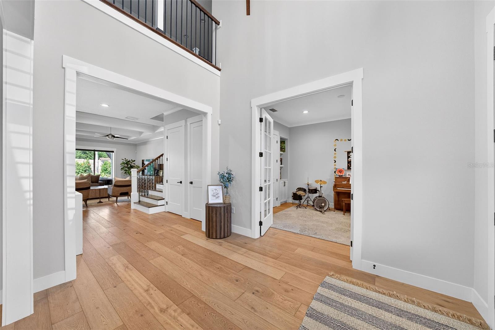 Image 7 of 61 For 427 Raehn Street