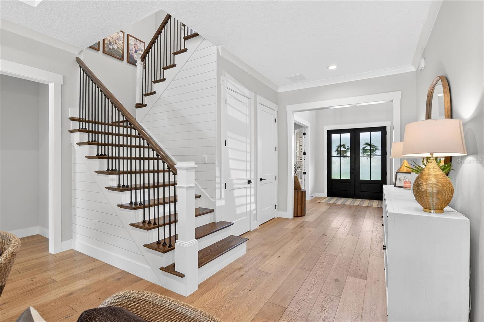 Image 8 of 61 For 427 Raehn Street