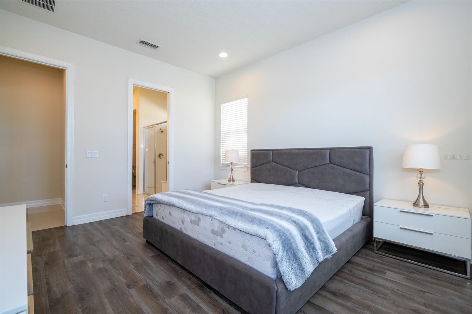 Image 19 of 63 For 11142 Lemon Lake Boulevard