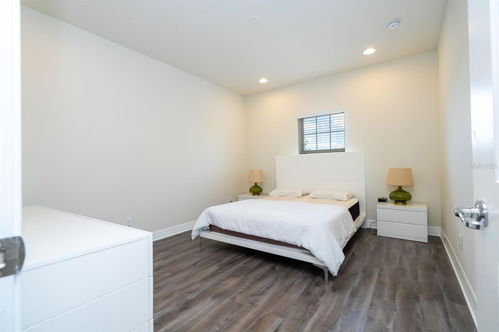 Image 30 of 63 For 11142 Lemon Lake Boulevard