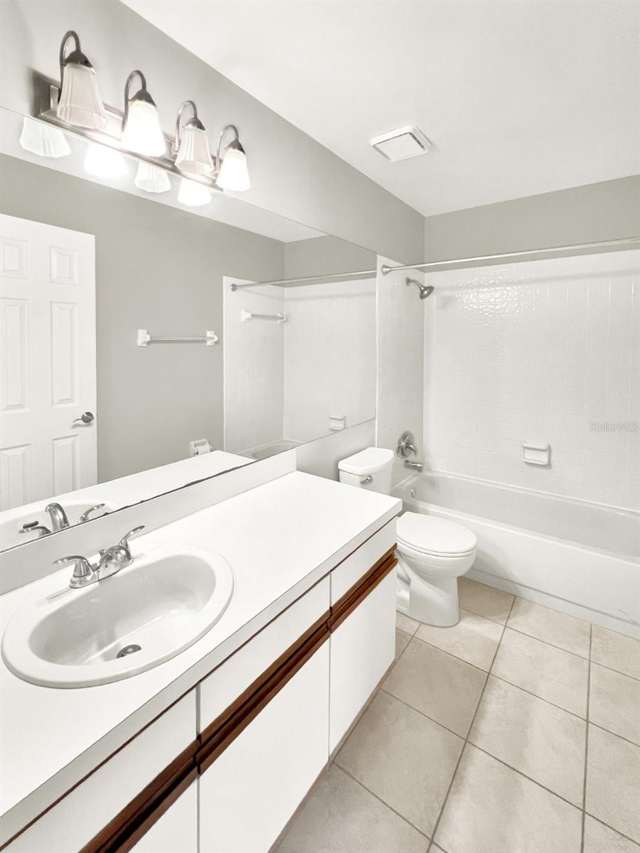 Image 16 of 51 For 652 Roaring Drive 230