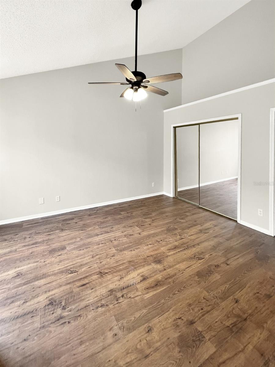 Image 17 of 51 For 652 Roaring Drive 230