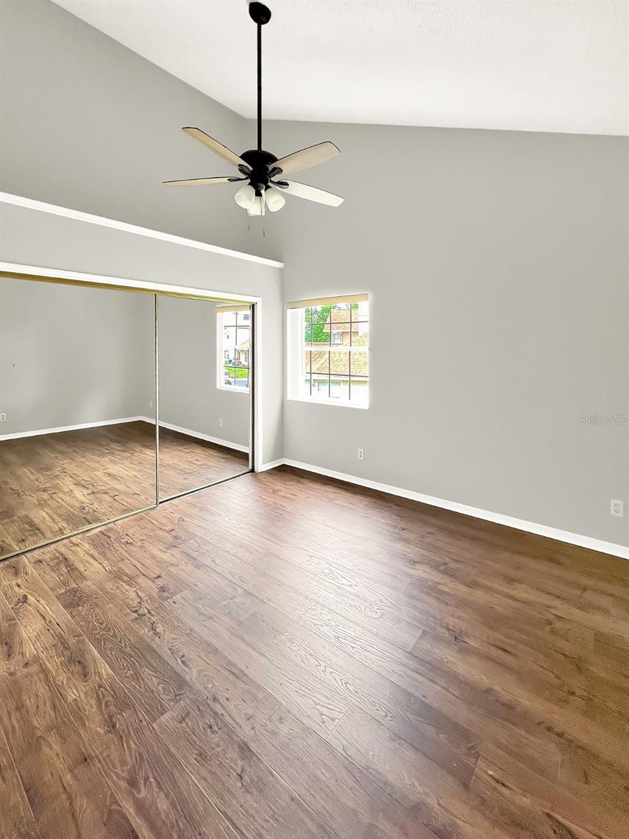 Image 21 of 51 For 652 Roaring Drive 230