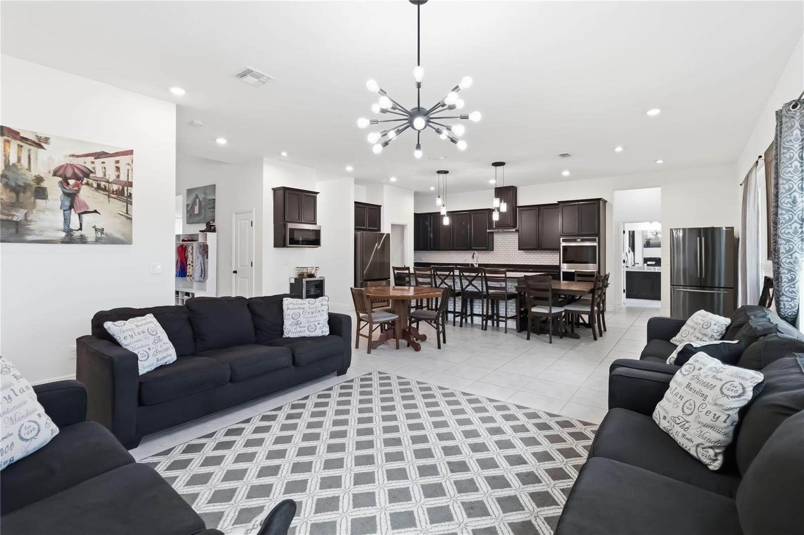 Image 10 of 47 For 659 Red Haven Lane