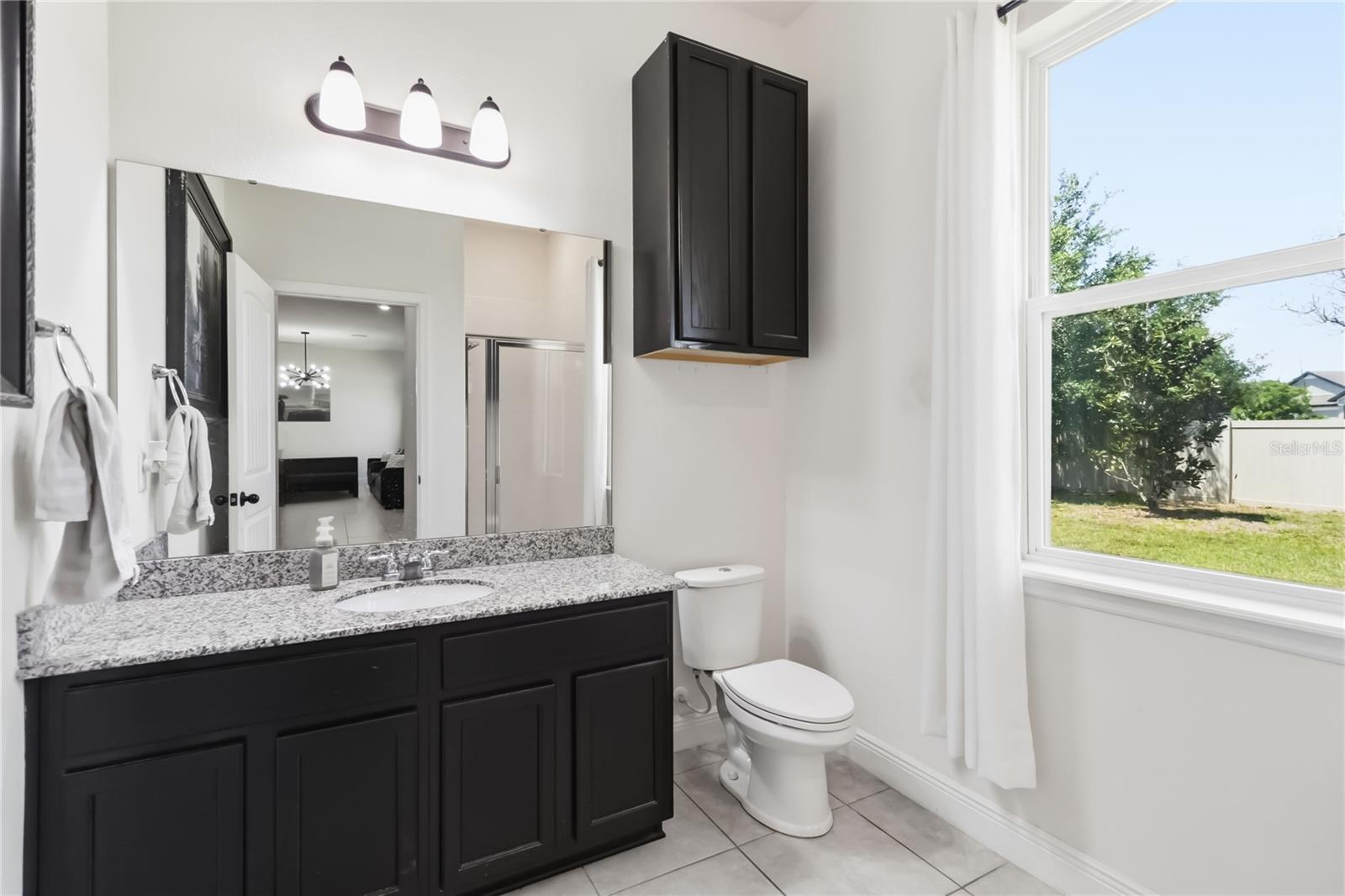 Image 21 of 47 For 659 Red Haven Lane