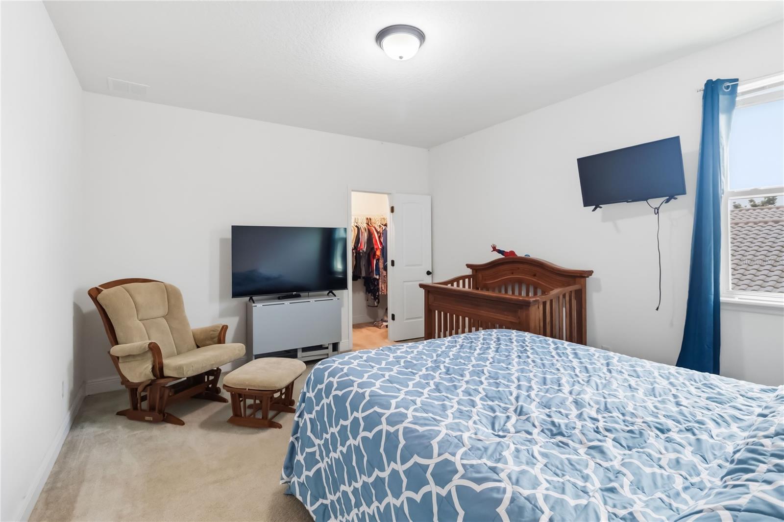 Image 26 of 47 For 659 Red Haven Lane