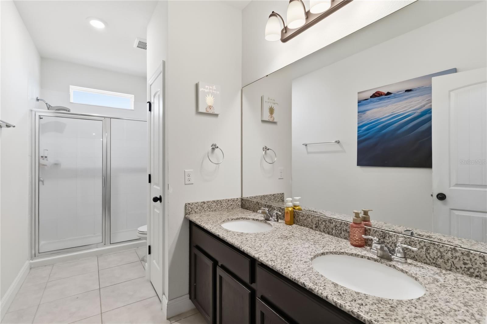 Image 32 of 47 For 659 Red Haven Lane