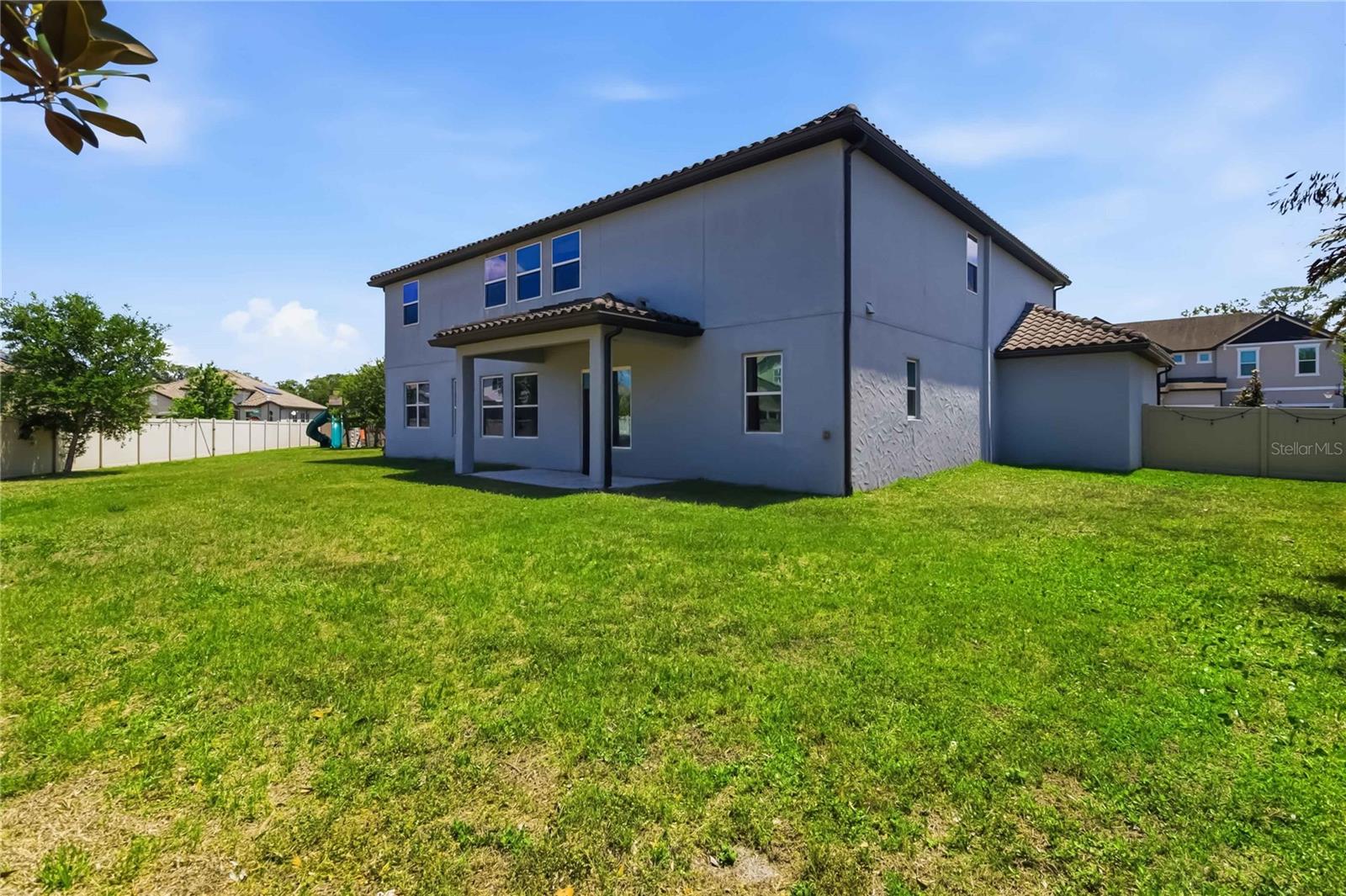 Image 36 of 47 For 659 Red Haven Lane