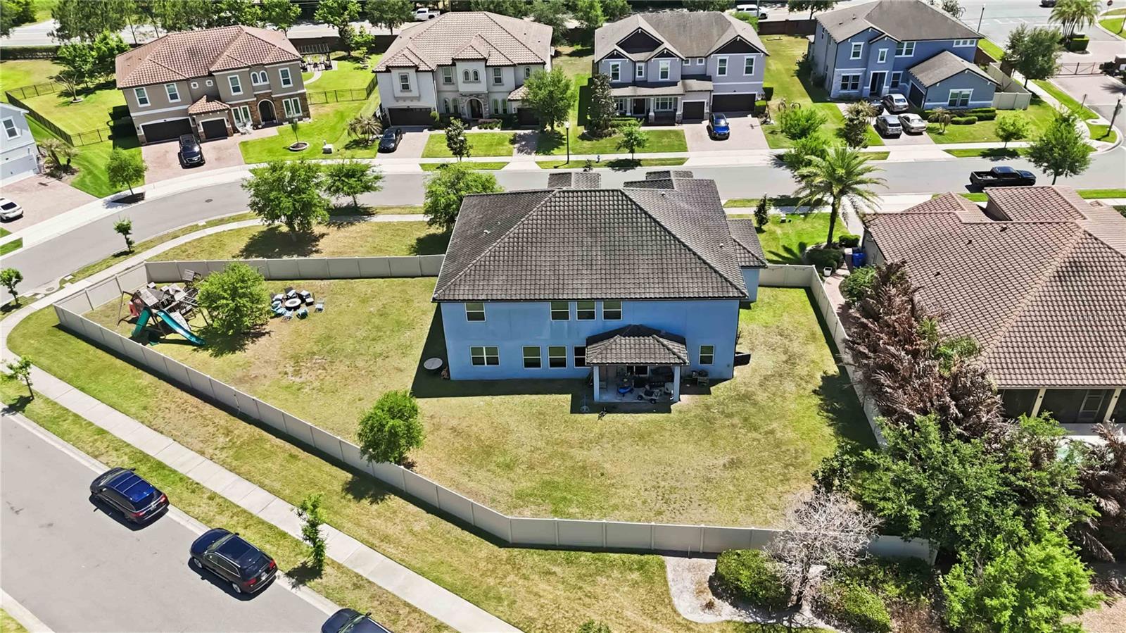 Image 40 of 47 For 659 Red Haven Lane