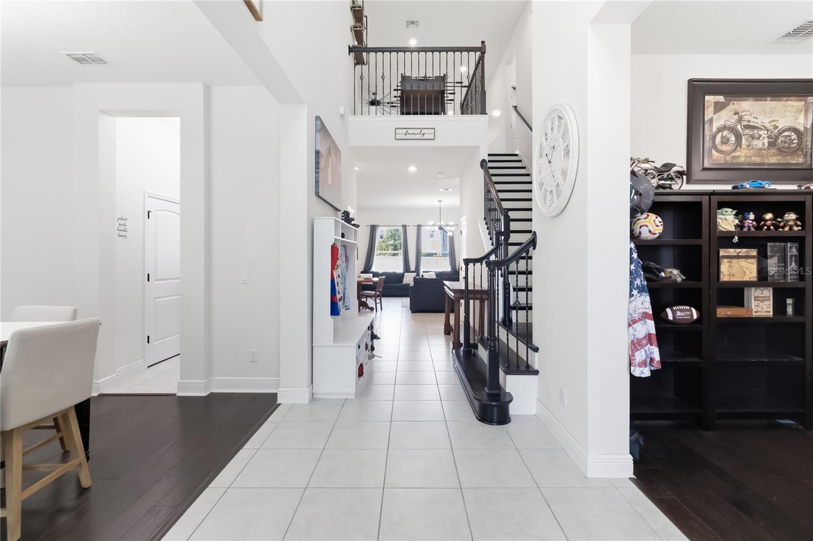 Image 8 of 47 For 659 Red Haven Lane