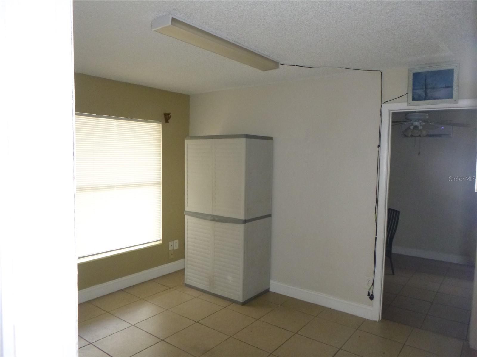 Image 9 of 15 For 572 Santiago Avenue