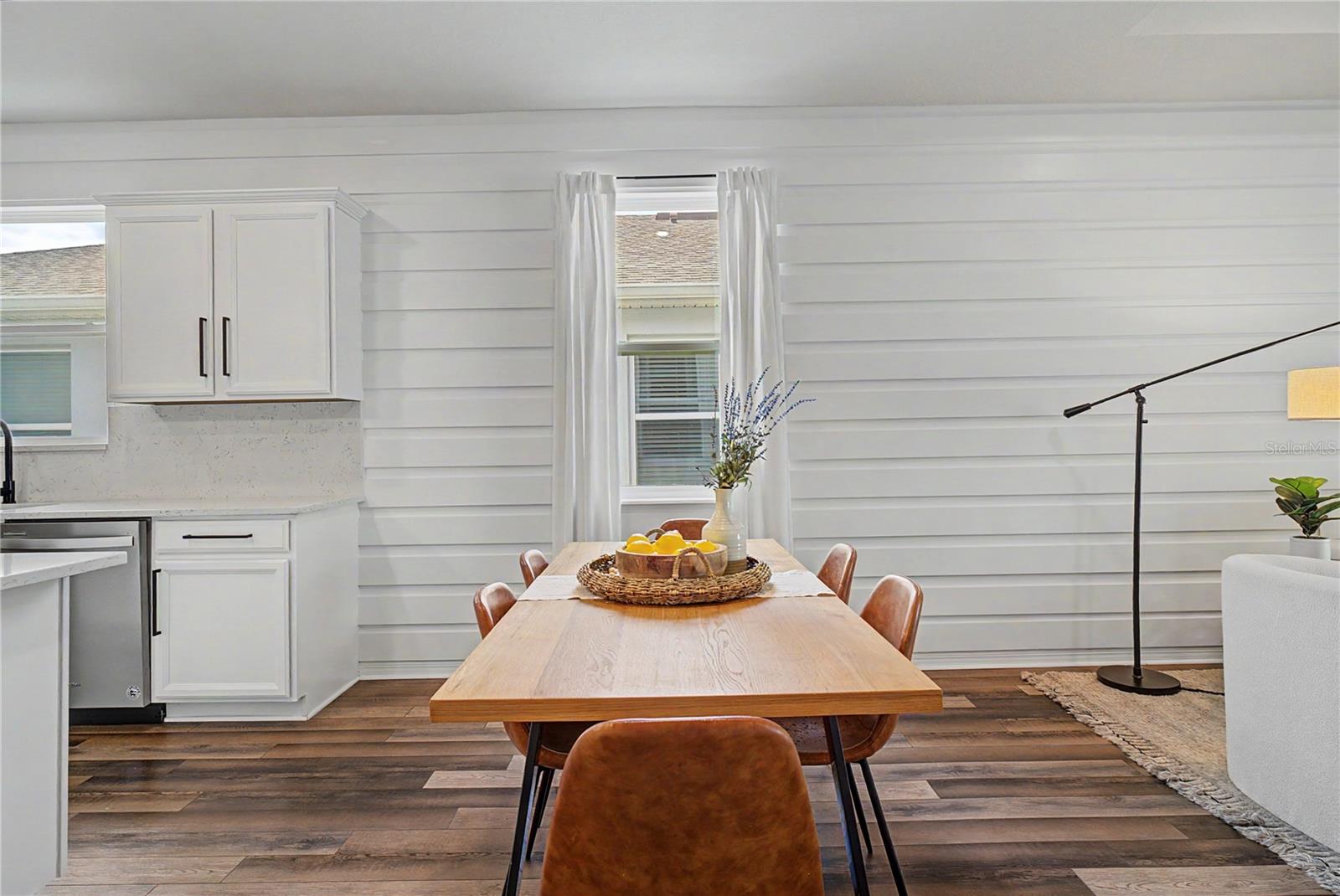 Image 8 of 31 For 3276 Sailing Pier Avenue