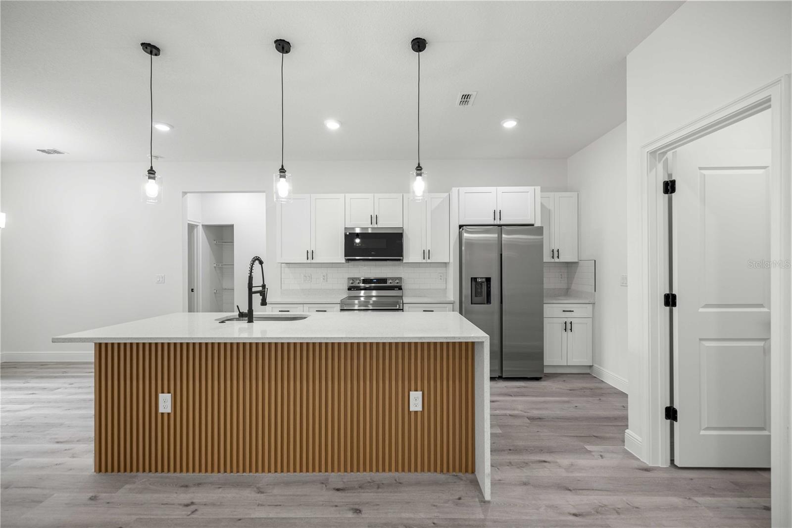 Image 5 of 36 For 8416 Triana Drive