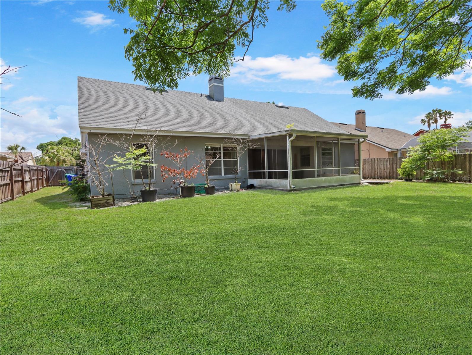 Image 20 of 21 For 870 Lake Como