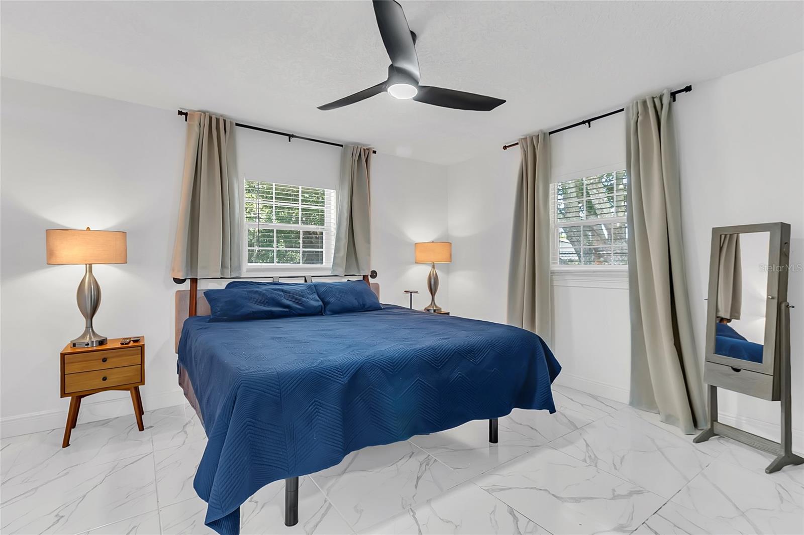 Image 23 of 42 For 425 Wisconsin Avenue