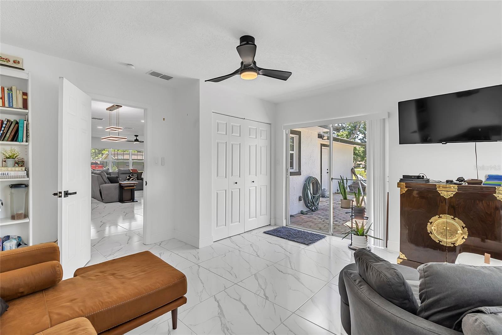 Image 27 of 42 For 425 Wisconsin Avenue