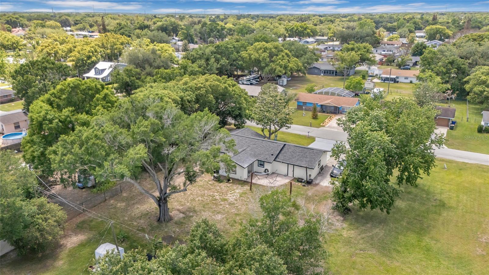 Image 32 of 42 For 425 Wisconsin Avenue