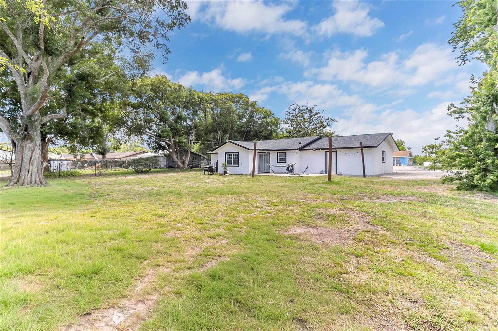 Image 5 of 42 For 425 Wisconsin Avenue