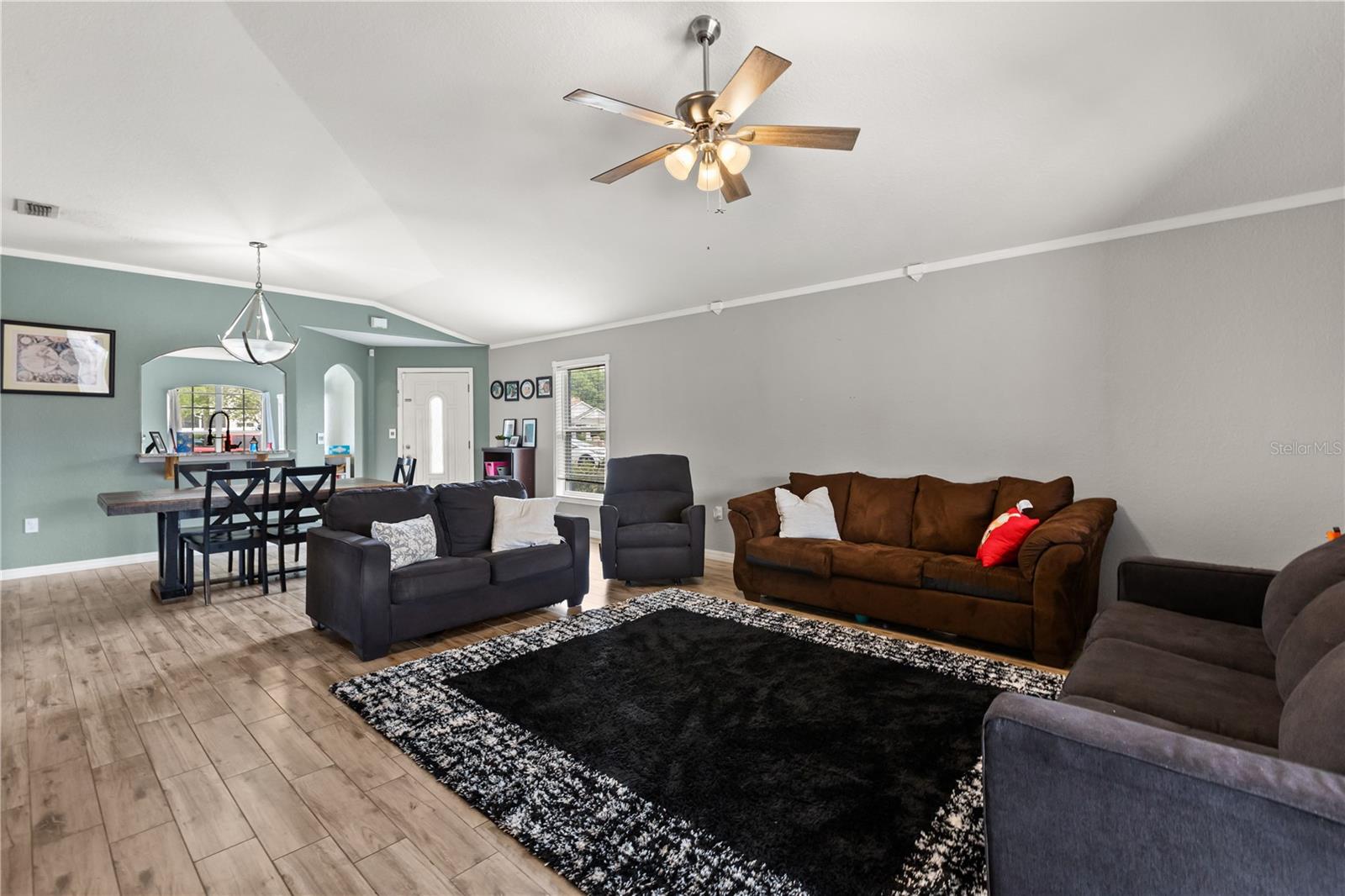 Image 5 of 31 For 2643 Pine Glen Court
