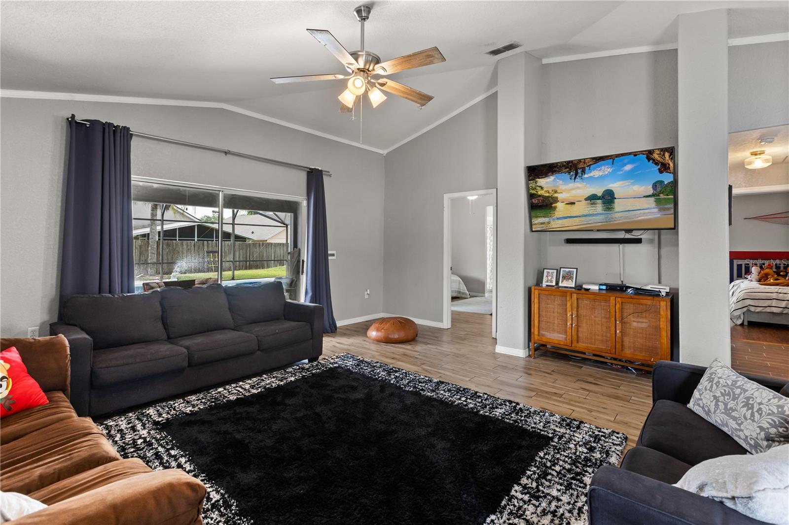 Image 6 of 31 For 2643 Pine Glen Court