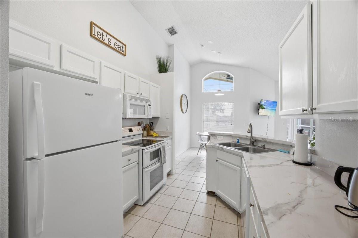 Image 12 of 26 For 1518 Gulf Vue Drive