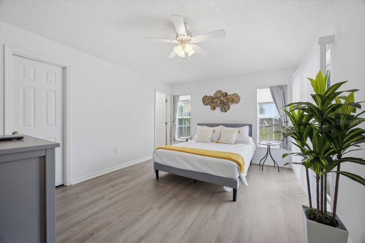 Image 20 of 26 For 1518 Gulf Vue Drive