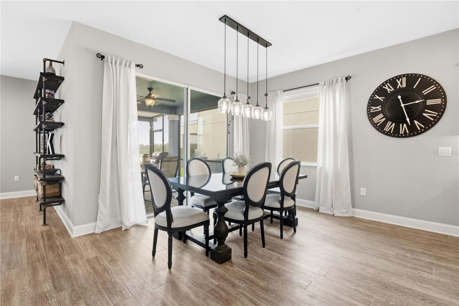 Image 13 of 70 For 15200 Lake Claire Overlook Drive