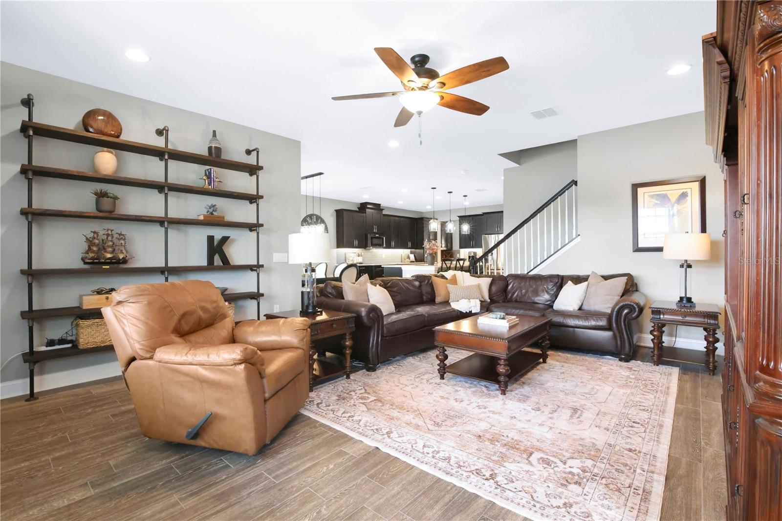 Image 17 of 70 For 15200 Lake Claire Overlook Drive