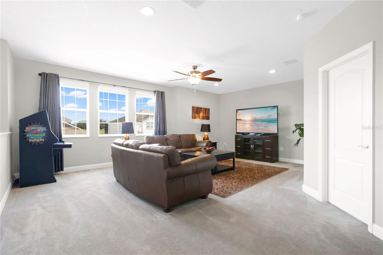 Image 21 of 70 For 15200 Lake Claire Overlook Drive