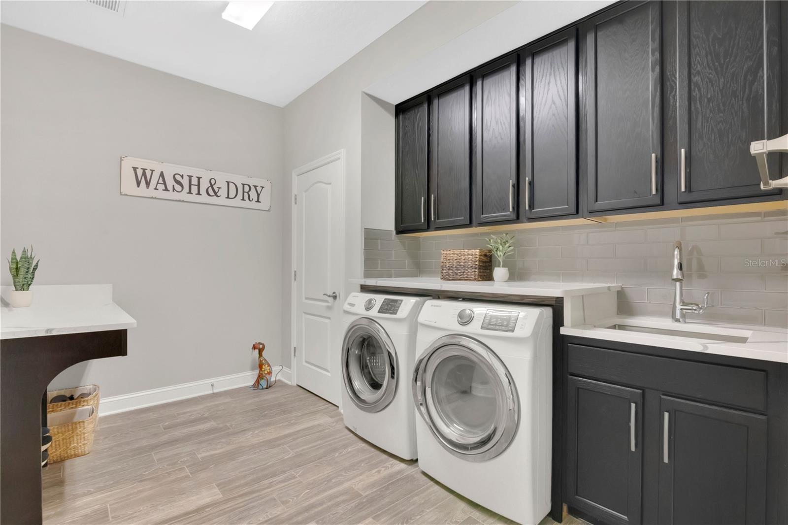 Image 33 of 70 For 15200 Lake Claire Overlook Drive