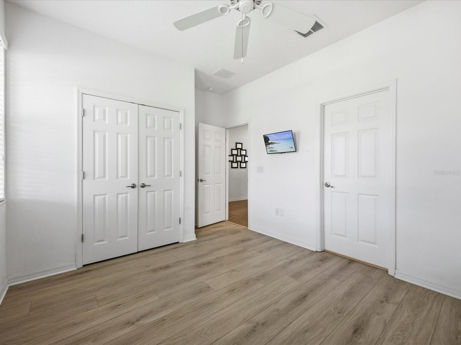 Image 17 of 58 For 2621 Rosemont Circle