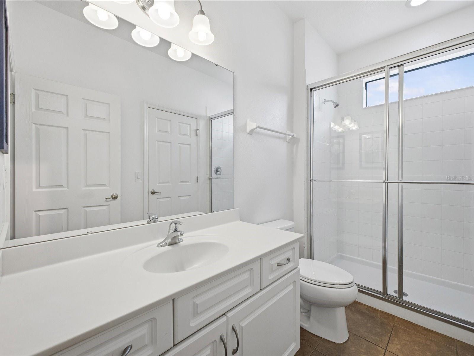 Image 18 of 58 For 2621 Rosemont Circle