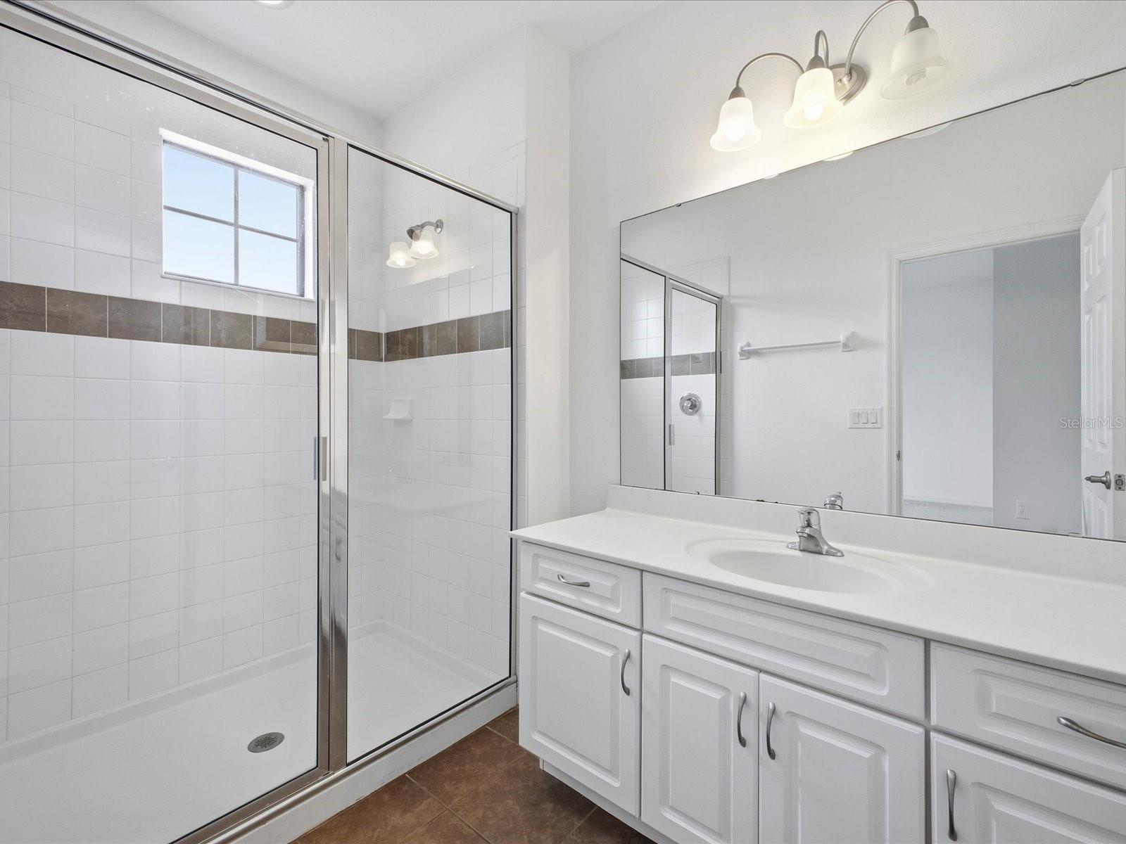 Image 22 of 58 For 2621 Rosemont Circle