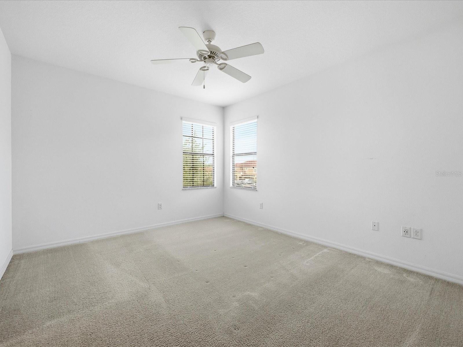 Image 23 of 58 For 2621 Rosemont Circle