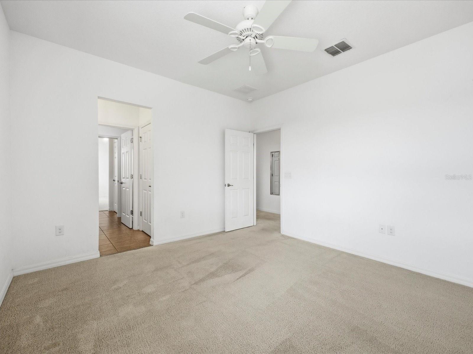 Image 27 of 58 For 2621 Rosemont Circle