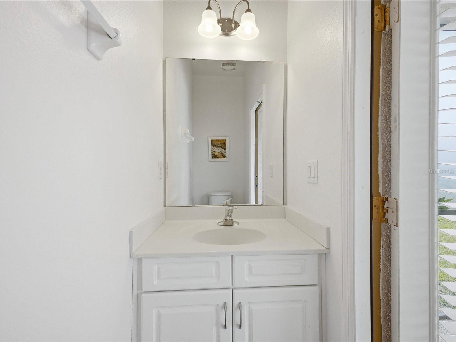 Image 38 of 58 For 2621 Rosemont Circle