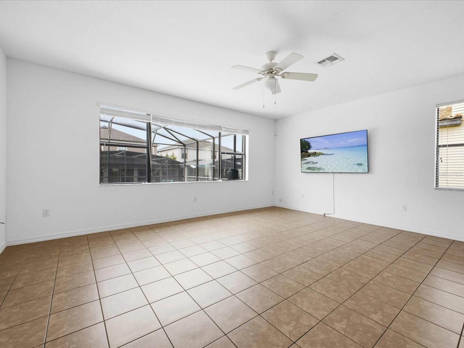Image 8 of 58 For 2621 Rosemont Circle