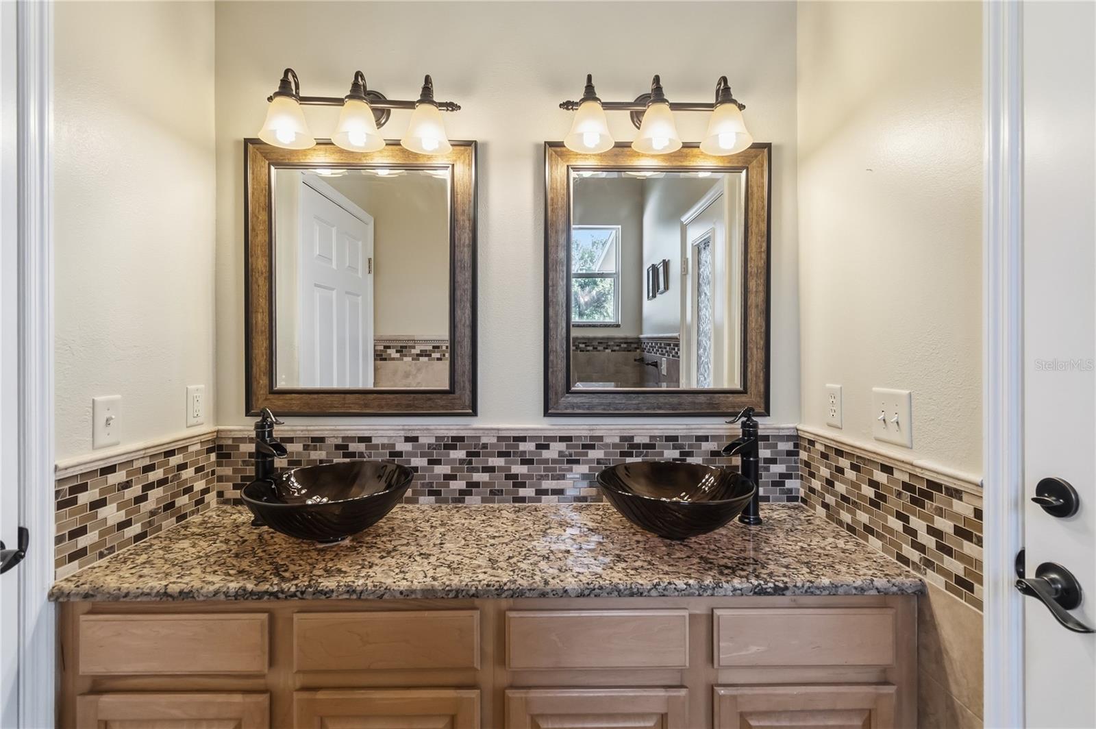 Image 25 of 41 For 677 Buckhaven Loop