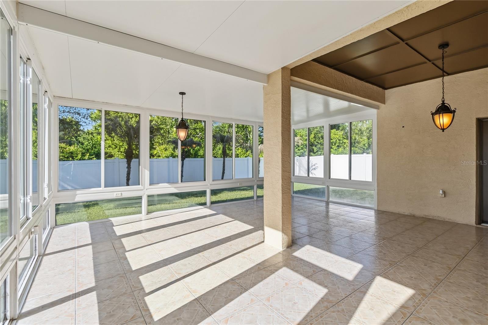 Image 27 of 41 For 677 Buckhaven Loop