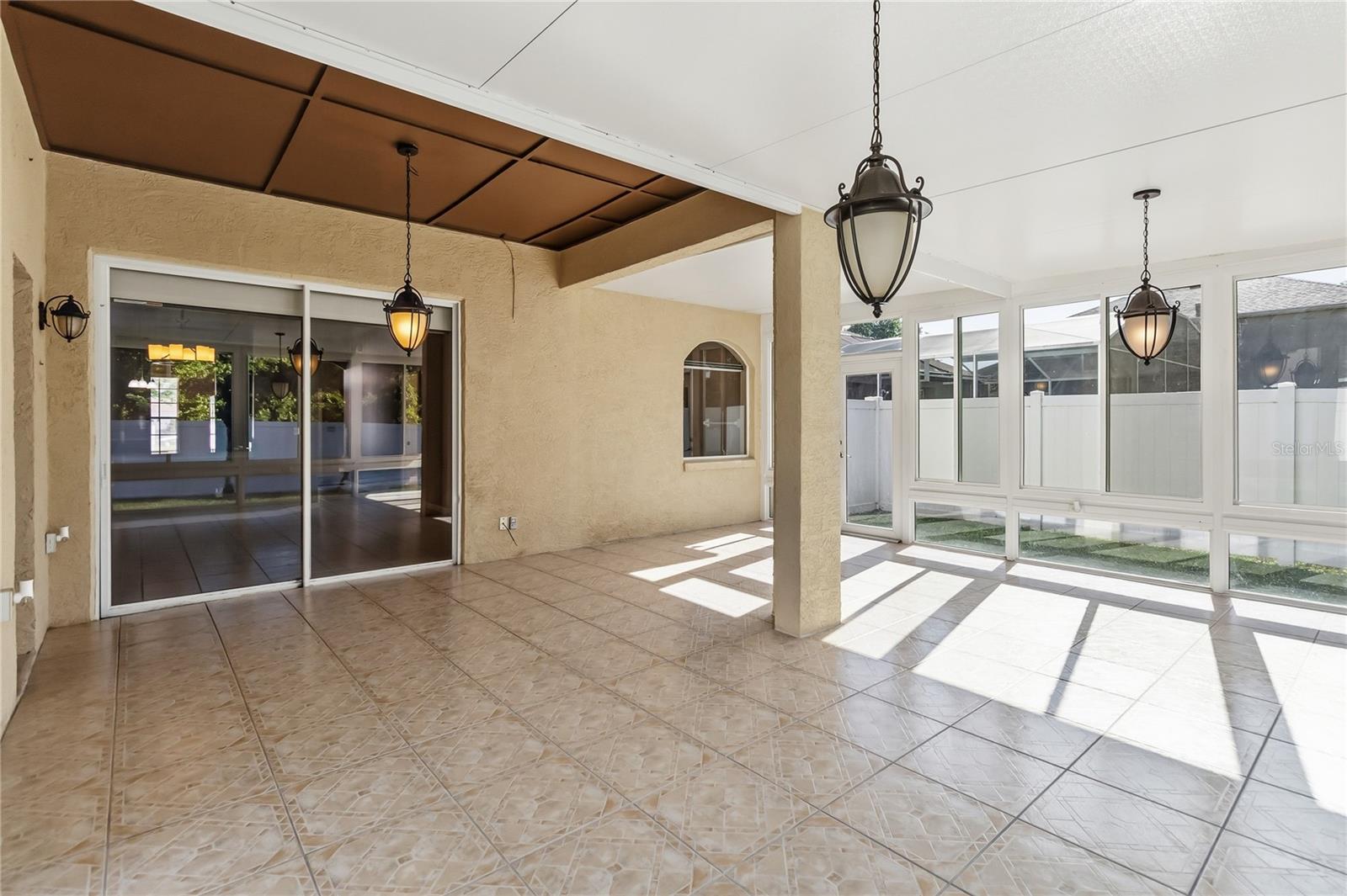 Image 28 of 41 For 677 Buckhaven Loop