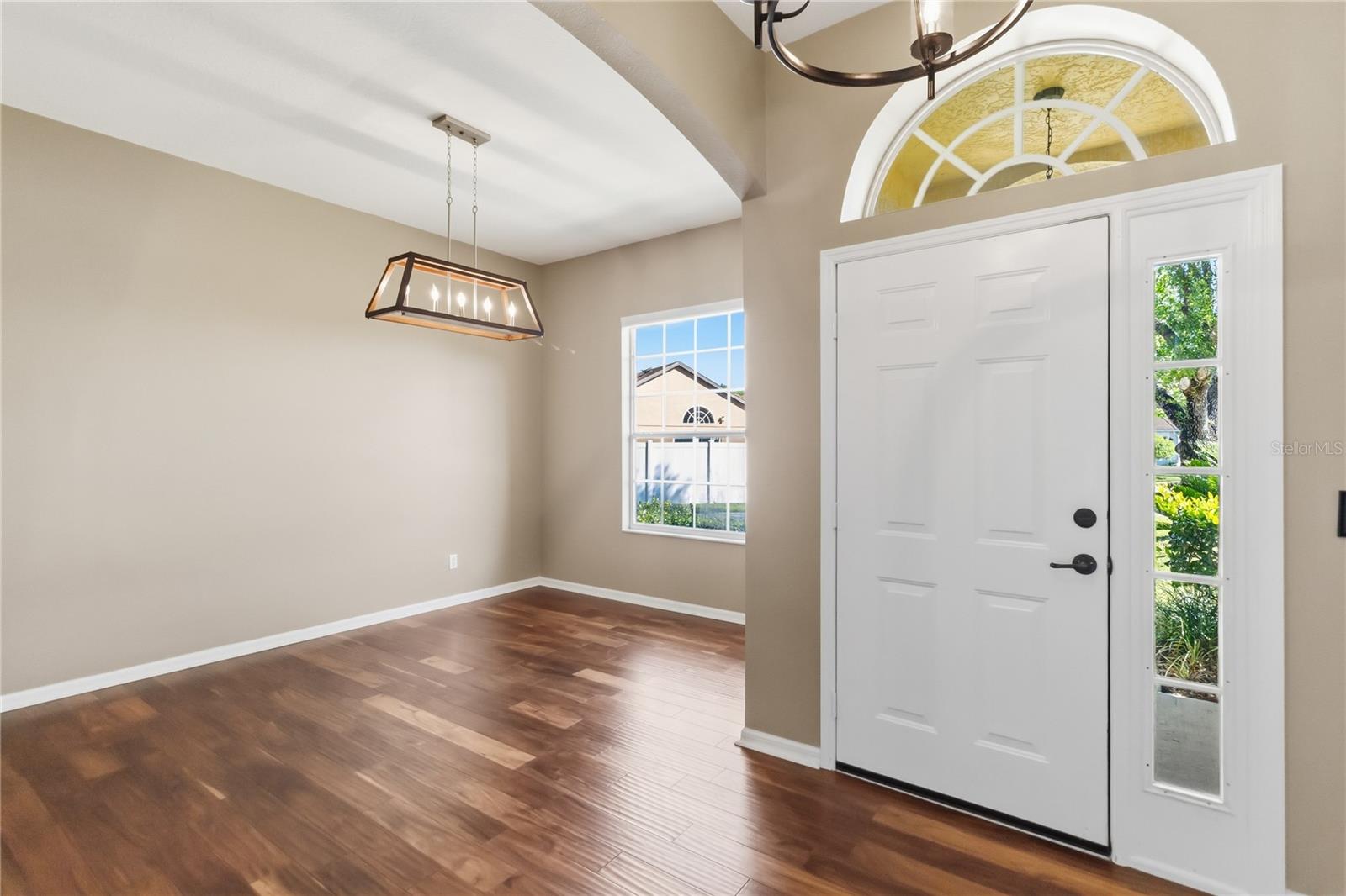 Image 3 of 41 For 677 Buckhaven Loop