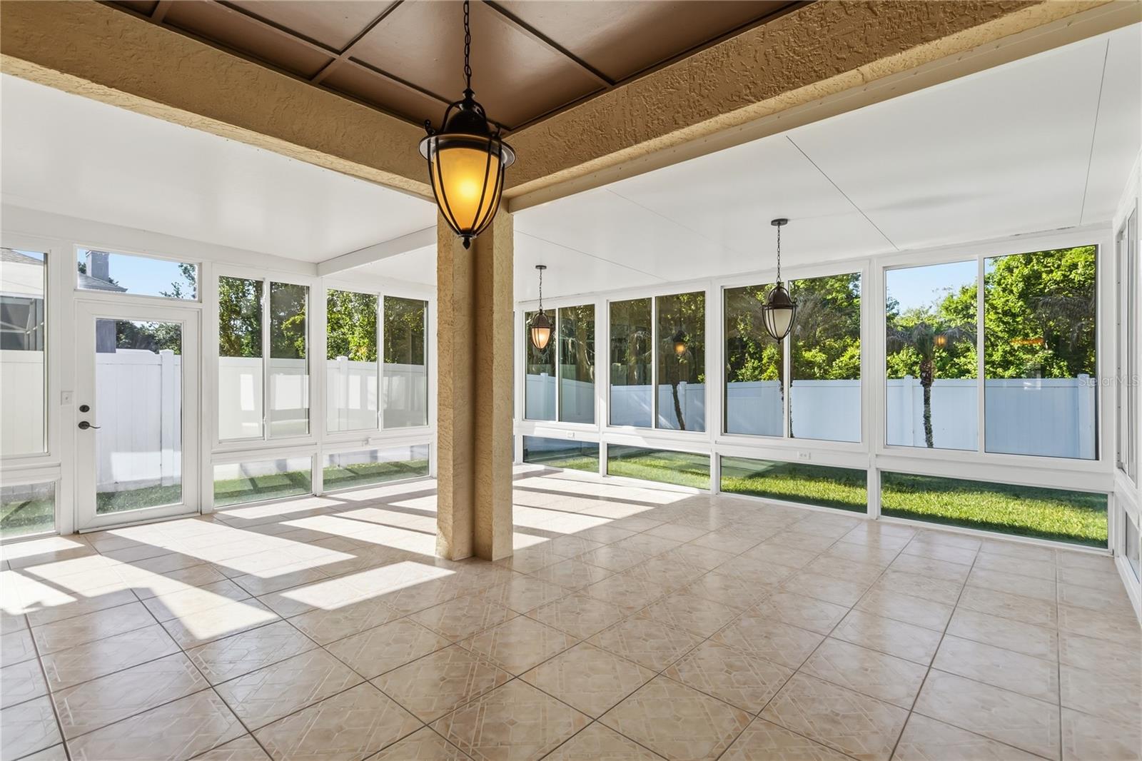 Image 30 of 41 For 677 Buckhaven Loop