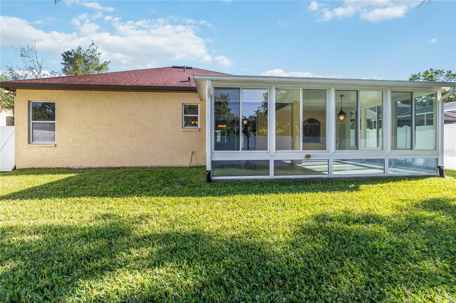 Image 33 of 41 For 677 Buckhaven Loop