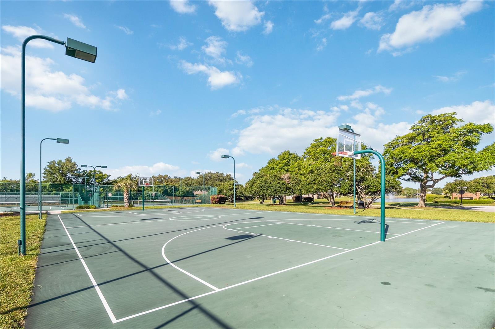 Image 40 of 41 For 677 Buckhaven Loop