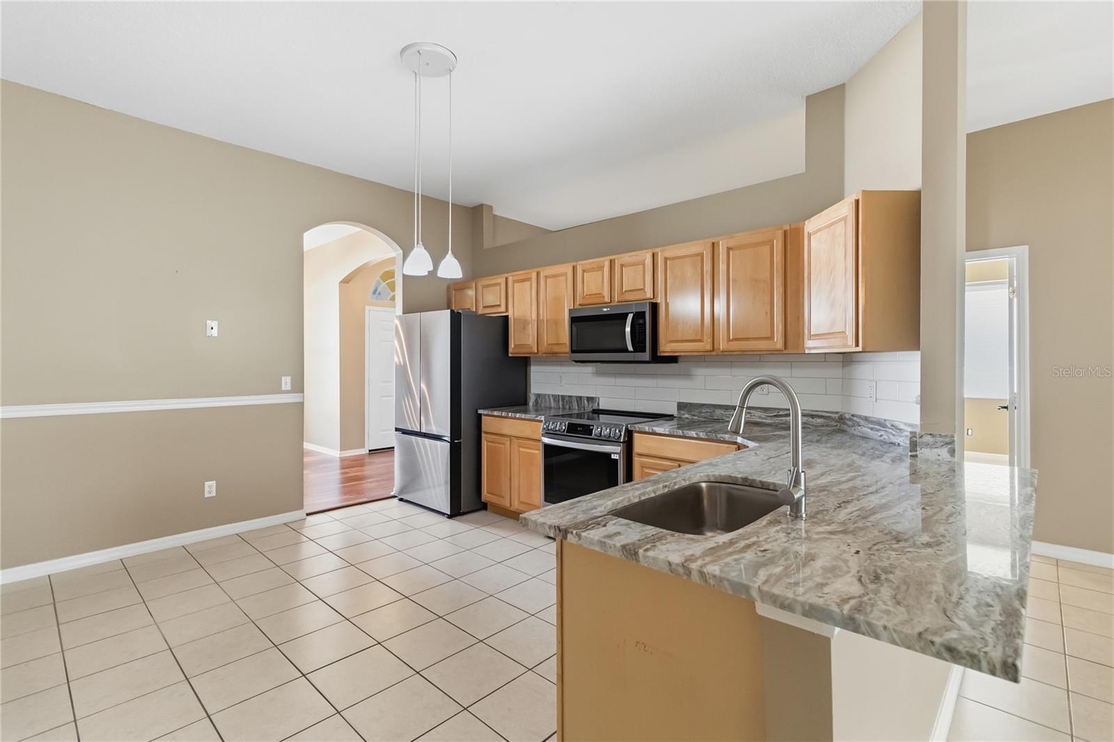 Image 9 of 41 For 677 Buckhaven Loop