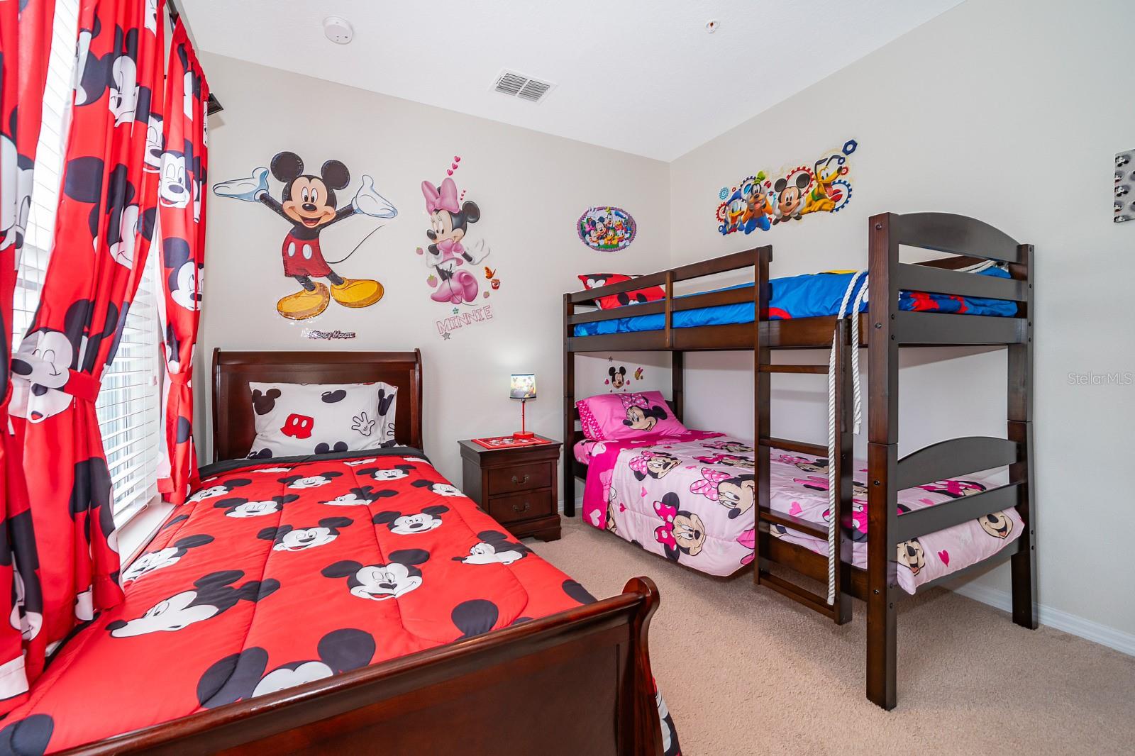 Image 10 of 18 For 8913 Shine Drive