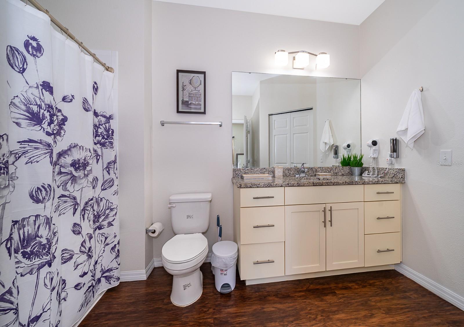 Image 9 of 18 For 8913 Shine Drive